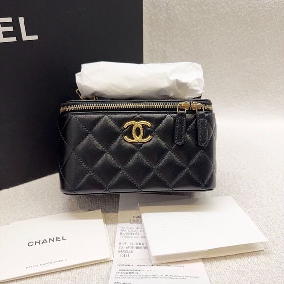 Chanel Handbags - Chanel Women Pre-Loved Bag Very Good Condition